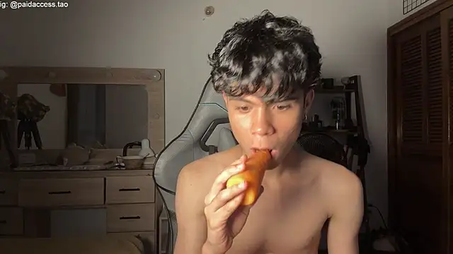 OopsAgain_ webcam