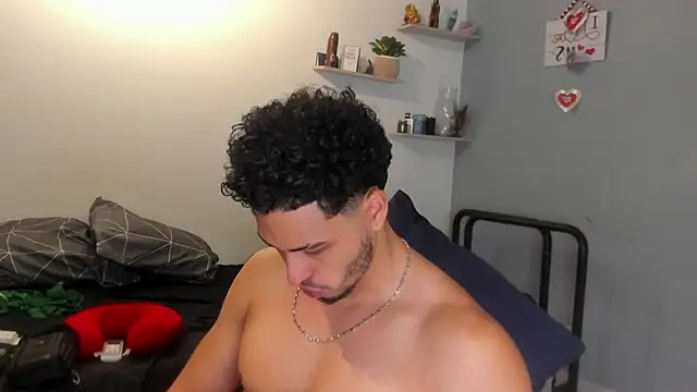 Kris_Khalifa69 webcam