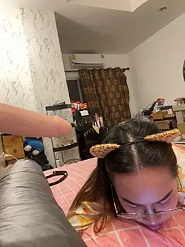 Ponthip webcam