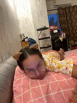 Ponthip webcam