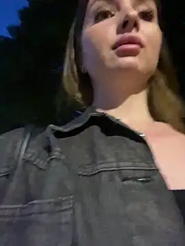 KrisMagnoly webcam