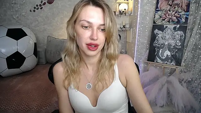 NickyAdamidi webcam