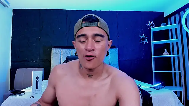 LiamDeep webcam