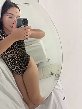 AliciaWhite_nt