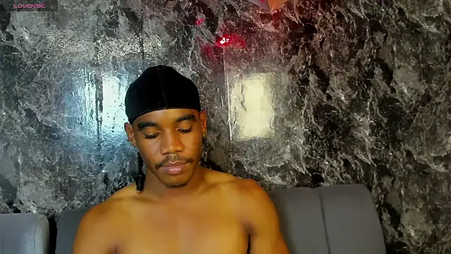 axel_silva4 (M twink) - OIL IN MY BODY