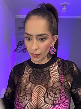 Mau_White webcam