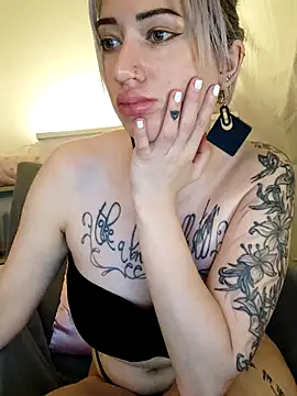 Gina-Lumara webcam