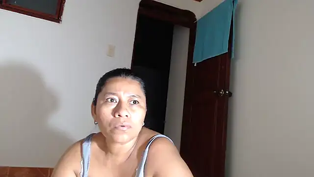 adrixxx38 webcam