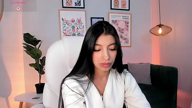Tiffany_Low