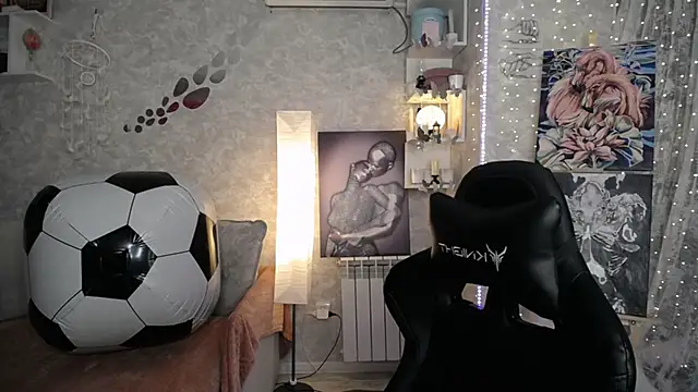 NickyAdamidi webcam