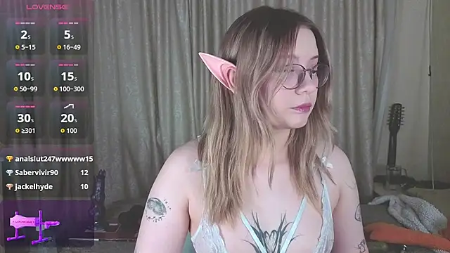 LeahBay webcam