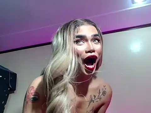 hugecockbabe webcam