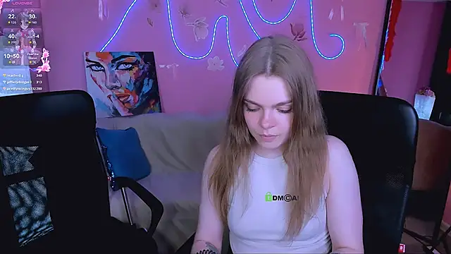veronica_bubble webcam