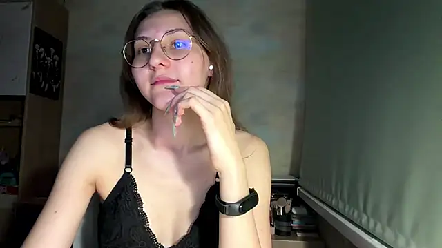 Miaaa_Moon webcam