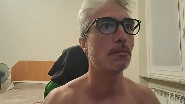 KennyForU77 webcam