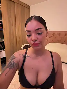 JennLeMoka webcam