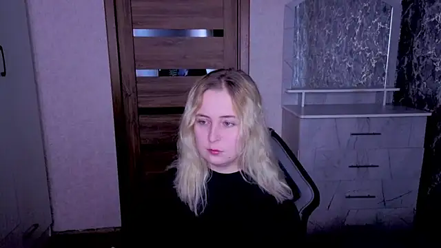 Kristy-Max webcam