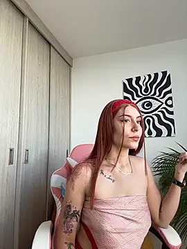 alesziarose_ webcam