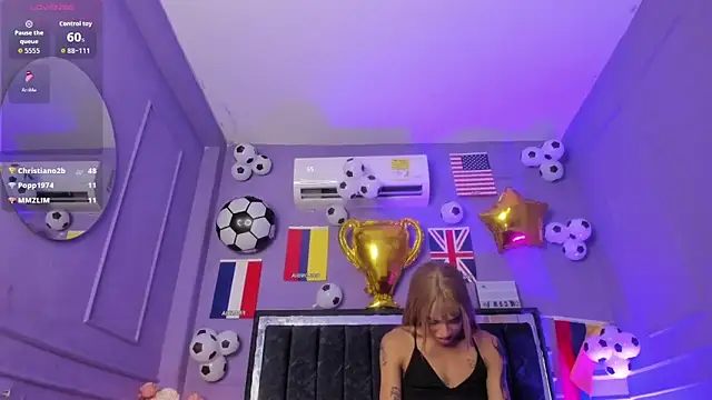 nikkita_dragon_ webcam