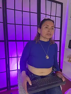 SheraHadee webcam