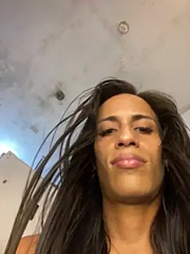 AlexaWarner webcam