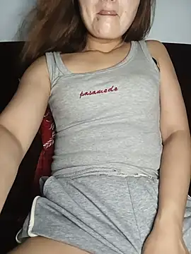 Ladygirl20 webcam
