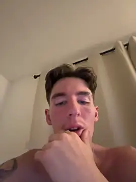 MikesWood21 webcam