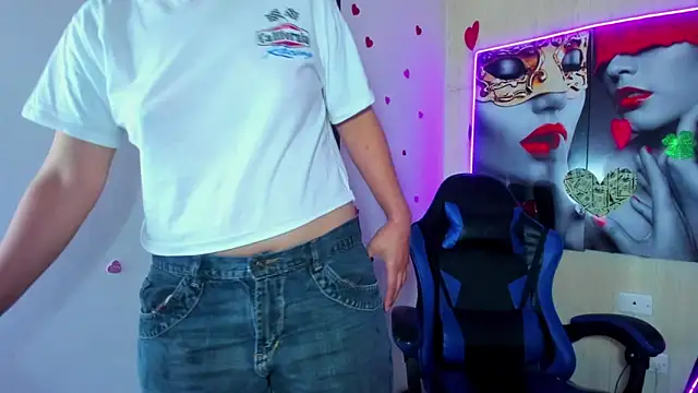 Raven_Rouge_ webcam