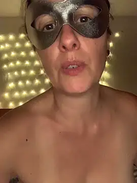 hotbrunettemass webcam