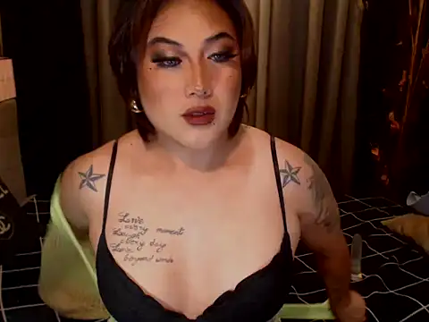 YourMistressAggy webcam
