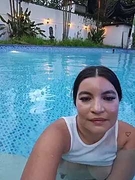 Pretty_Julieta webcam