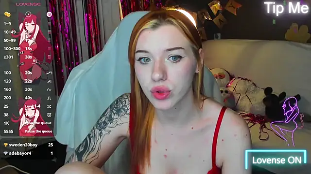 MeganNewCat webcam