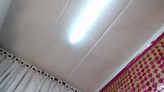 miss_squirtsx - Miss_squirtsx's free webcam - UK Sex Cams