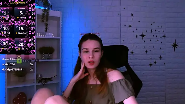 angie_foxy1