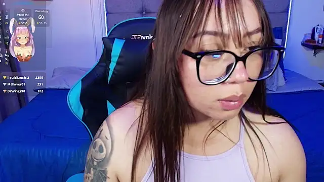 Kata_Bigboobs webcam