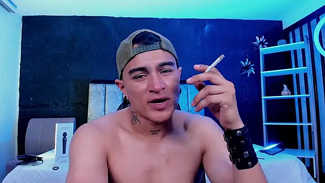 LiamDeep live cam on StripChat