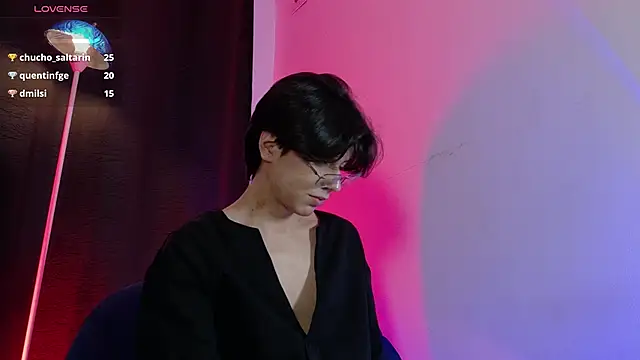 lui_x_dust live cam on StripChat