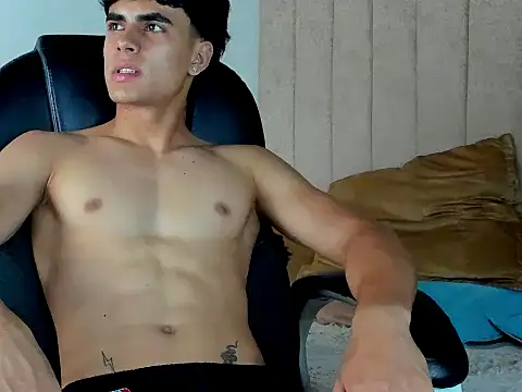 toji_ferrer - Toji_ferrer's free webcam - UK Sex Cams