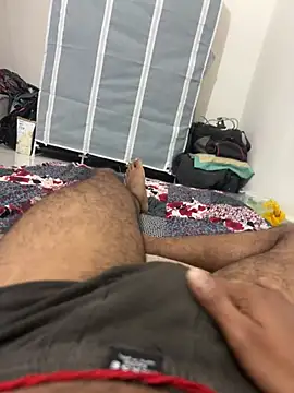 aniketu11 live cam on StripChat