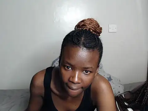 malia_latifa webcam