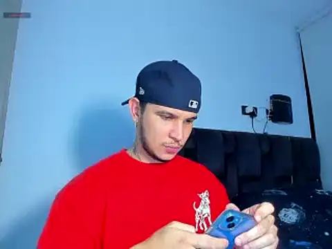 jacob_lautnerr webcam