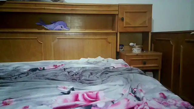 nicholle webcam