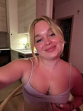 lilixcake Live Webcam on Stripchat