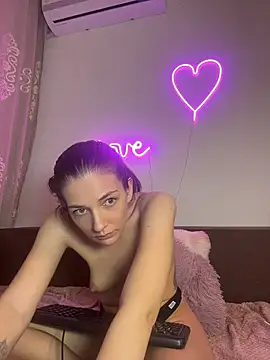 Sabrinedivinee webcam