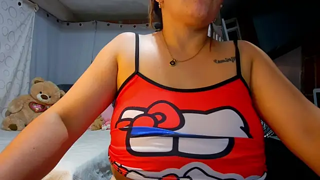 tara_rios webcam
