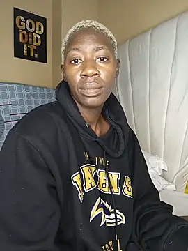 SquirtQueen16 webcam
