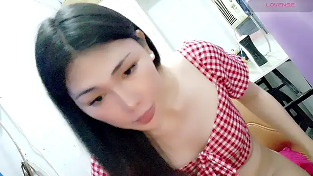 tgirljennie_69 webcam