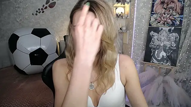 NickyAdamidi webcam