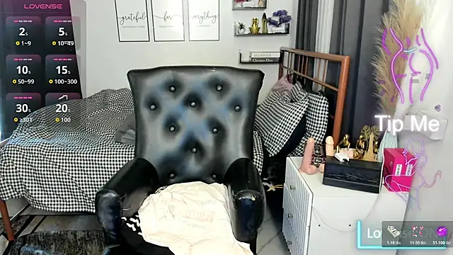 Urqueen_Angel69 webcam