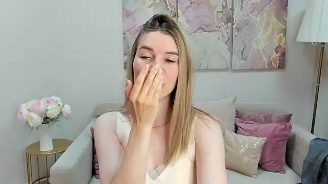 RoxyReignn webcam